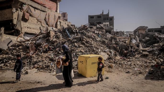 النزوح الصامت قرب الخط الأصفر.. آلاف الأرواح معلقة بين الخوف والموت